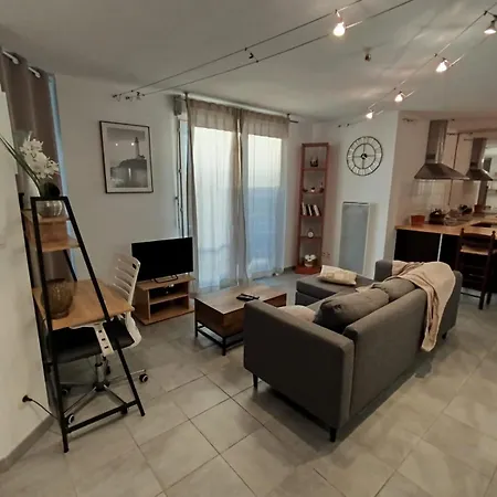 公寓 Essential Near Stadium Air Conditioning Et Private Parking