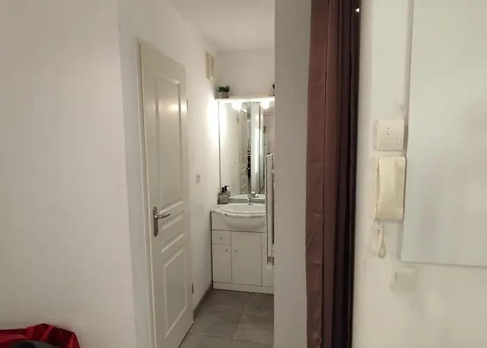 Essential Near Stadium Air Conditioning Et Private Parking